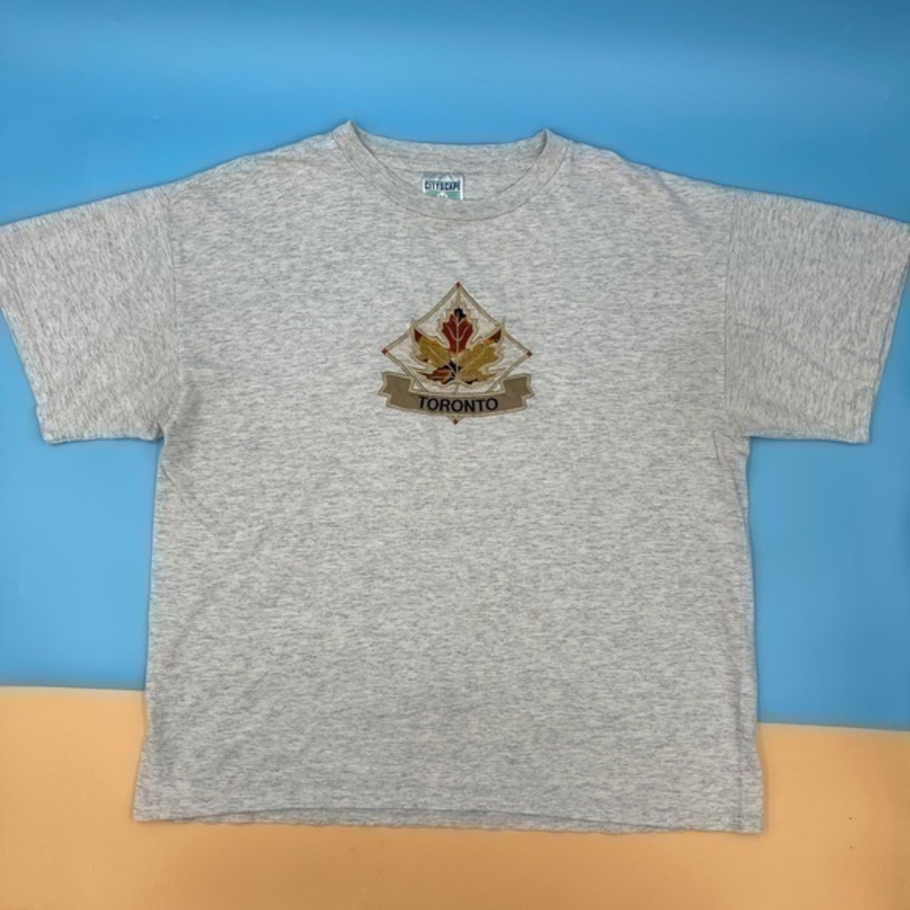 Vintage 90’s Canada, Toronto Embroidered Tee